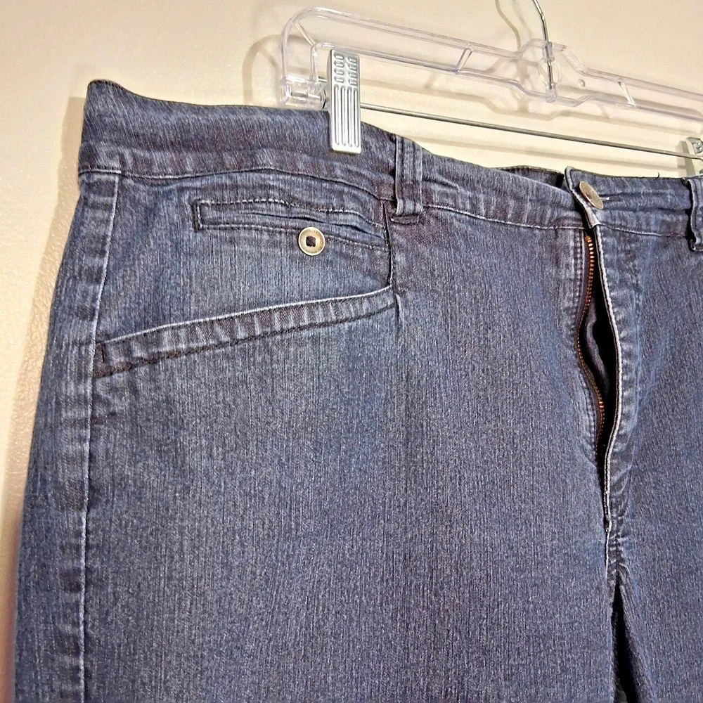 Bandolino Jeans Womens Plus Size 20W Ivette Jean Bermuda Style to Knee 5 pocket